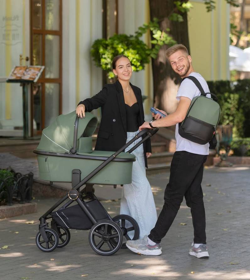Producent wózków dziecięcych Carrello – lekkie i funkcjonalne wózki dostępne online w sklepie Dadi-Shop. Idealne na co dzień i w podróży.